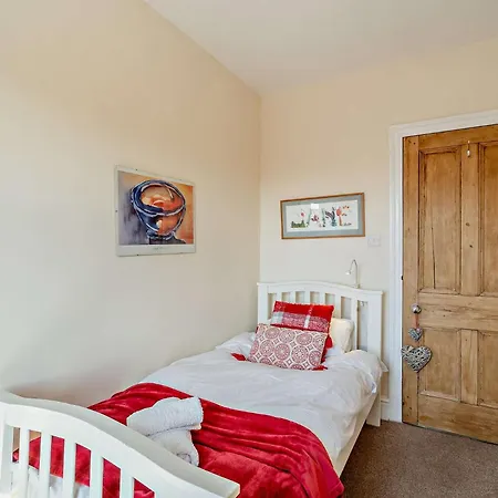 Hotel 3 Bed In 91839 Kendal