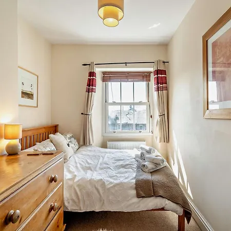 3 Bed In 91839 *